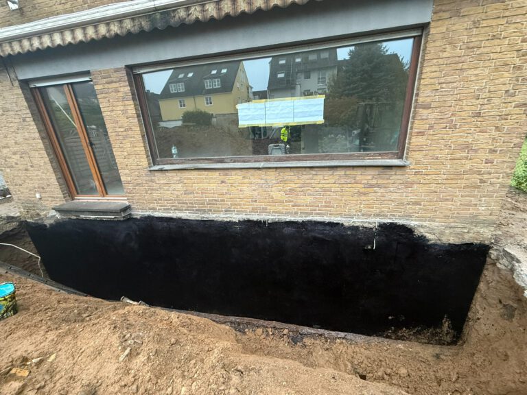 Abgedichtete Kellerwand in Frechen-Königsdorf
